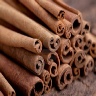 cinnamon-spice-sticks-on-wooden-board-close-up